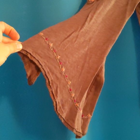 FP Embroidered Too - Picture 2 of 2